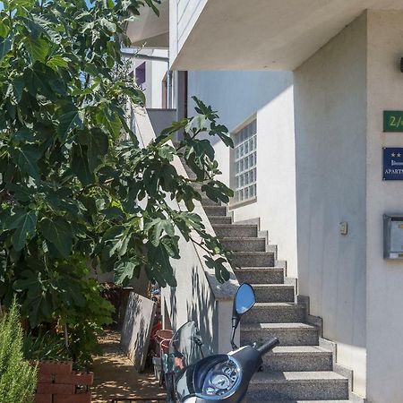 Apartmani Suzi Pula Exterior foto