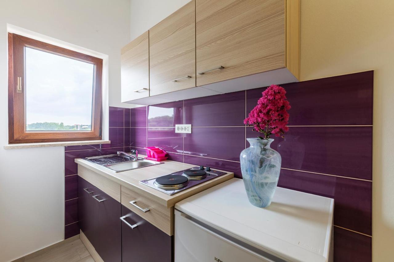 Apartmani Suzi Pula Exterior foto