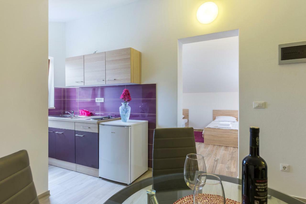 Apartmani Suzi Pula Exterior foto