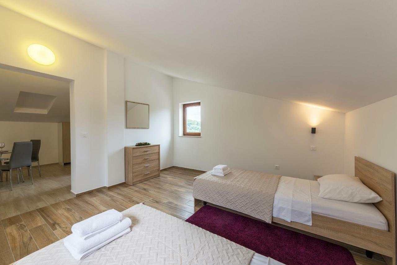 Apartmani Suzi Pula Exterior foto