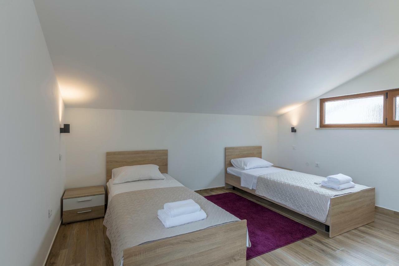 Apartmani Suzi Pula Exterior foto