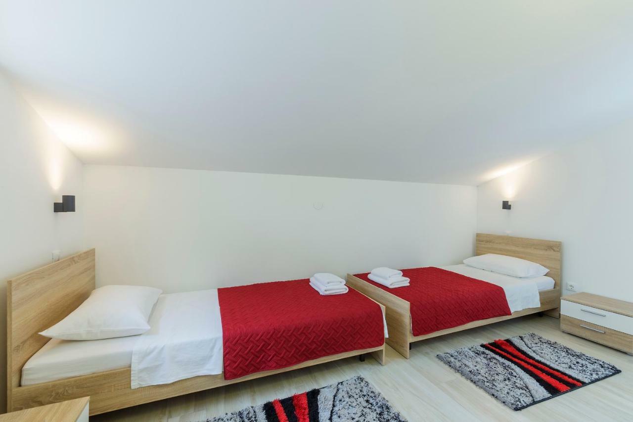 Apartmani Suzi Pula Exterior foto