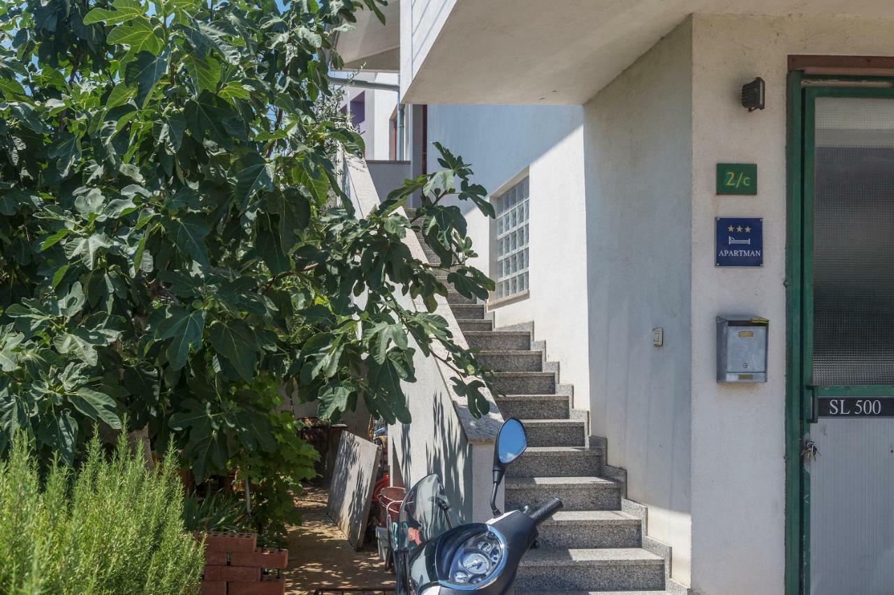Apartmani Suzi Pula Exterior foto